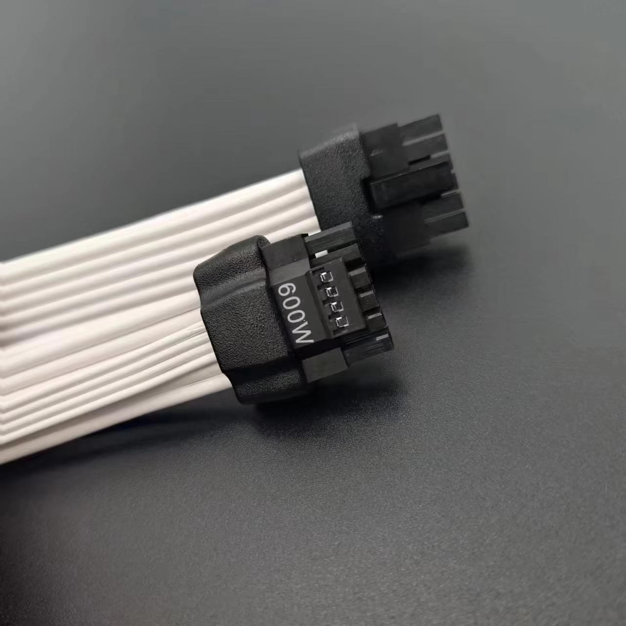 16 Pin(12+4pin) to 12+4pin PCIe 5.0 GPU Cables PVC Braid Shielding PSU Extension Cable for RTX 3090Ti RTX 4090 Computer